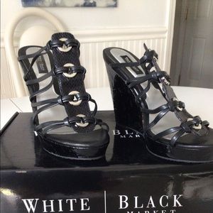 White House Black Market wedge Sandal